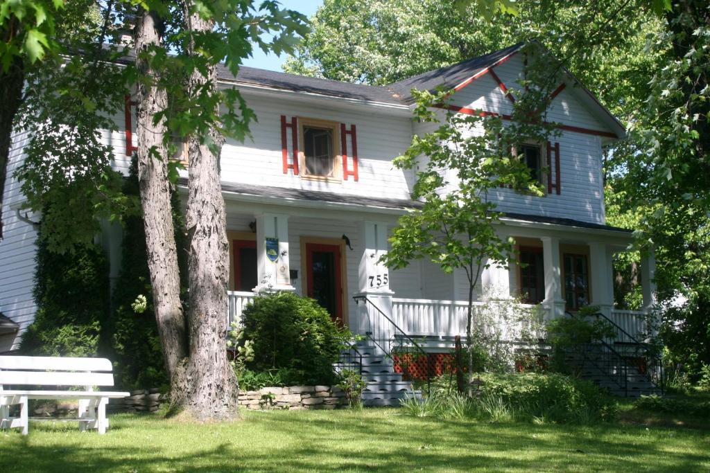 Almatoit Bed & Breakfast Екстериор снимка