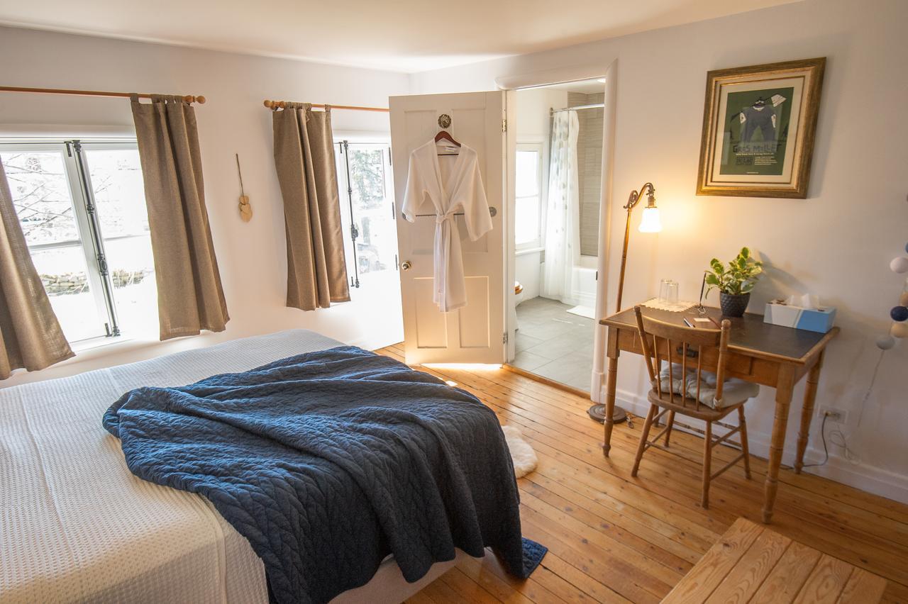 Almatoit Bed & Breakfast Екстериор снимка